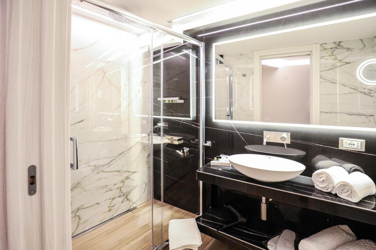 Municipio Luxury Suite 나폴리 외부 사진