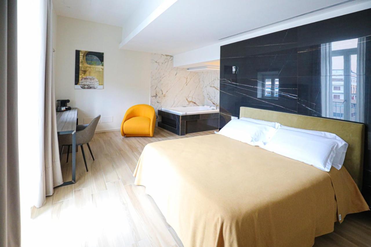 Municipio Luxury Suite 나폴리 외부 사진