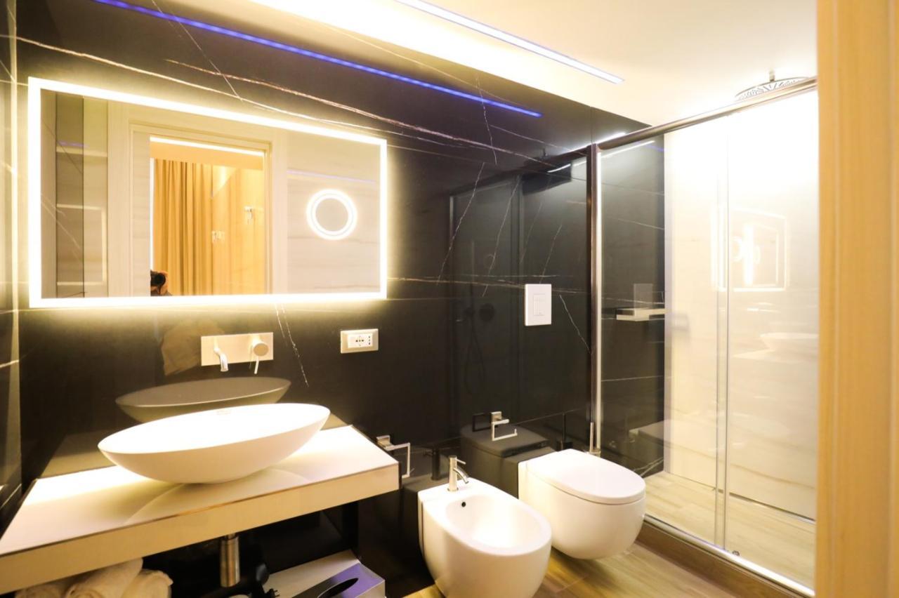 Municipio Luxury Suite 나폴리 외부 사진