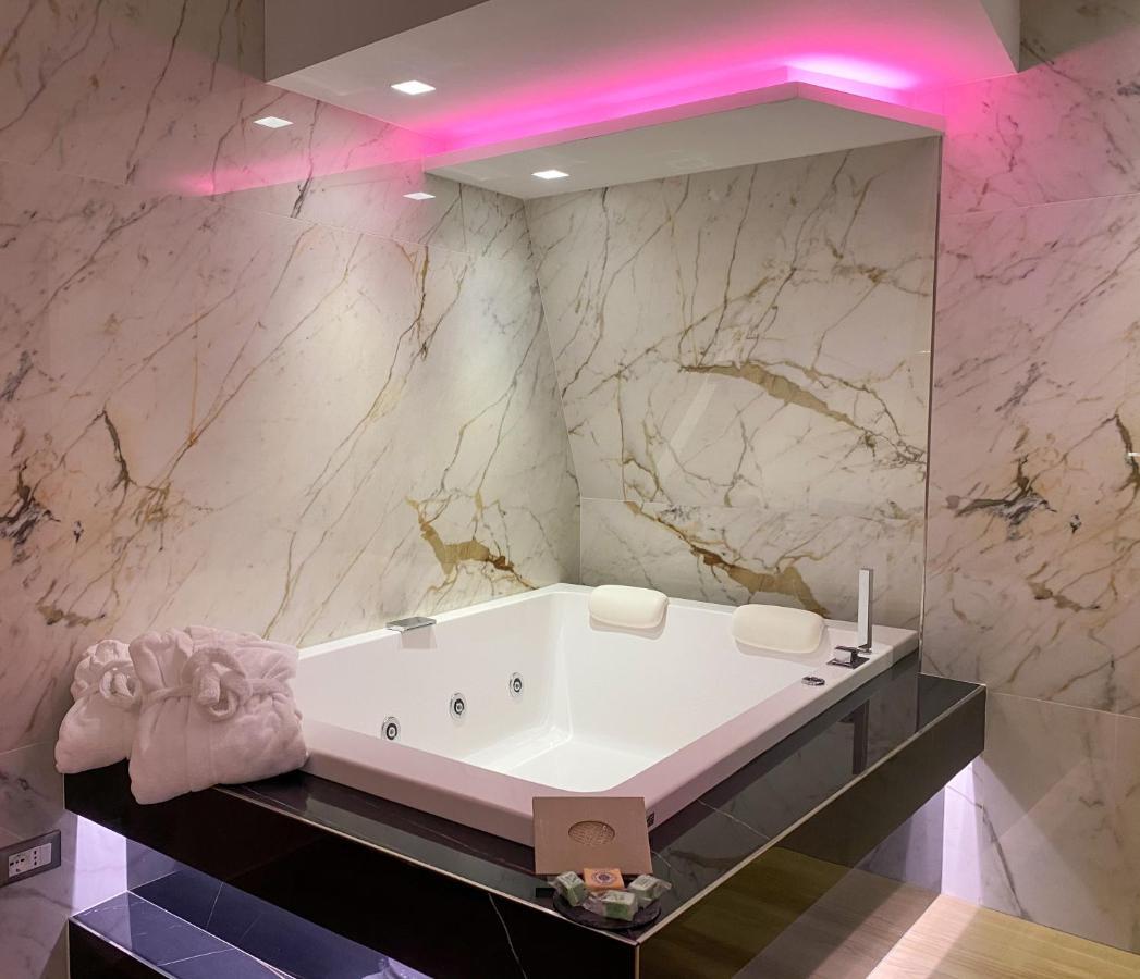 Municipio Luxury Suite 나폴리 외부 사진