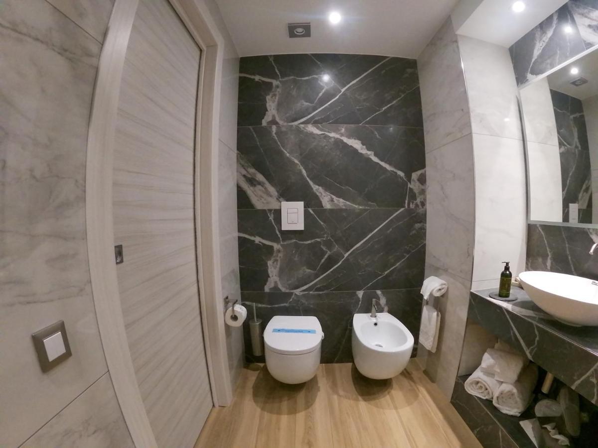 Municipio Luxury Suite 나폴리 외부 사진