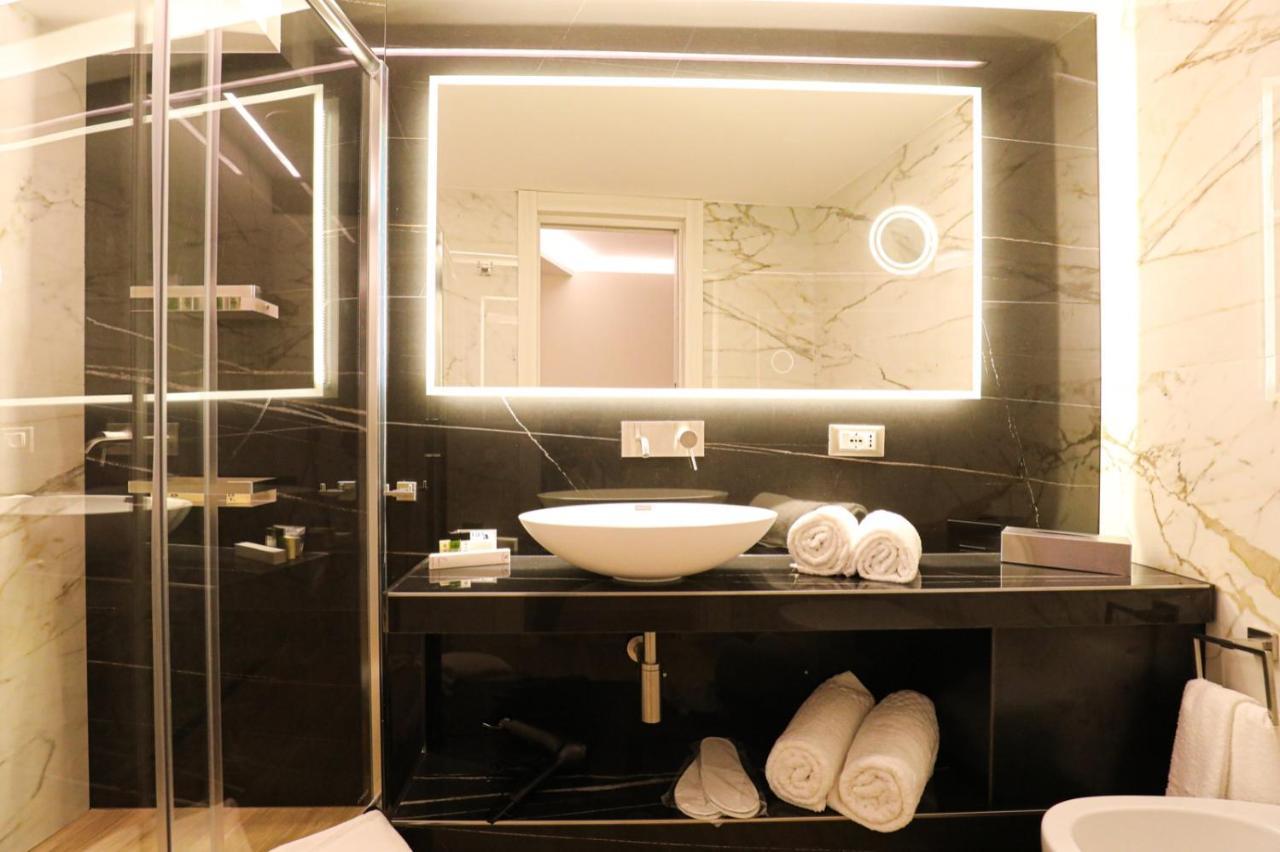 Municipio Luxury Suite 나폴리 외부 사진