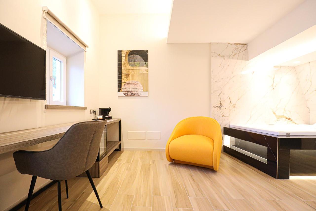 Municipio Luxury Suite 나폴리 외부 사진